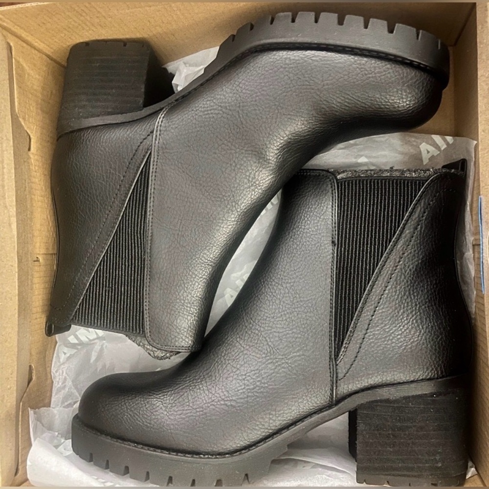 MIA Black Chunky Heel Jody Bootie in Black Women’s size 9 - Picture 12 of 14